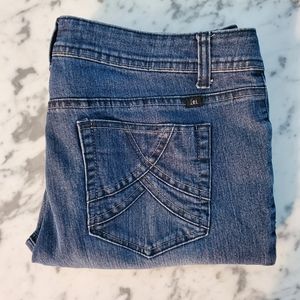 L.e.i. Denim Back Pocket Design Regular Jeans